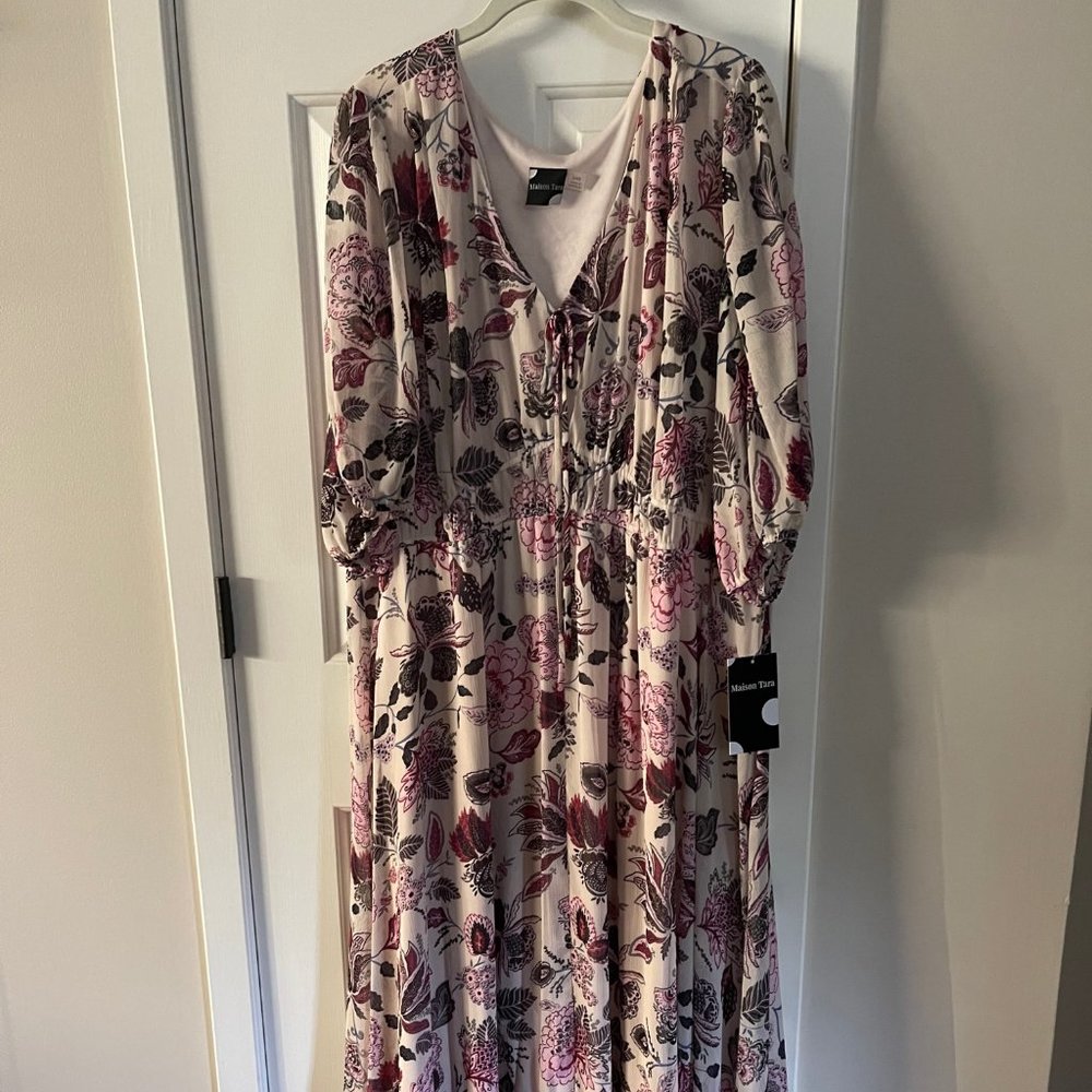 New Maison Tara Amethyst Plus Floral Maxi Dress Size 24W